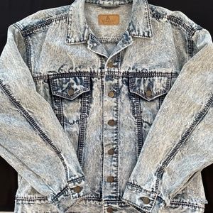 Levi Jacket. Liz Claiborne Liz Wear. Size Large.